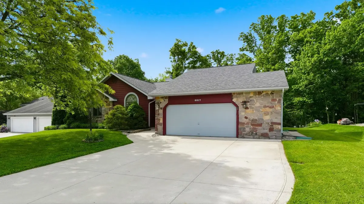 8917 Stockbridge Place, Fort Wayne, IN 46804 - #1