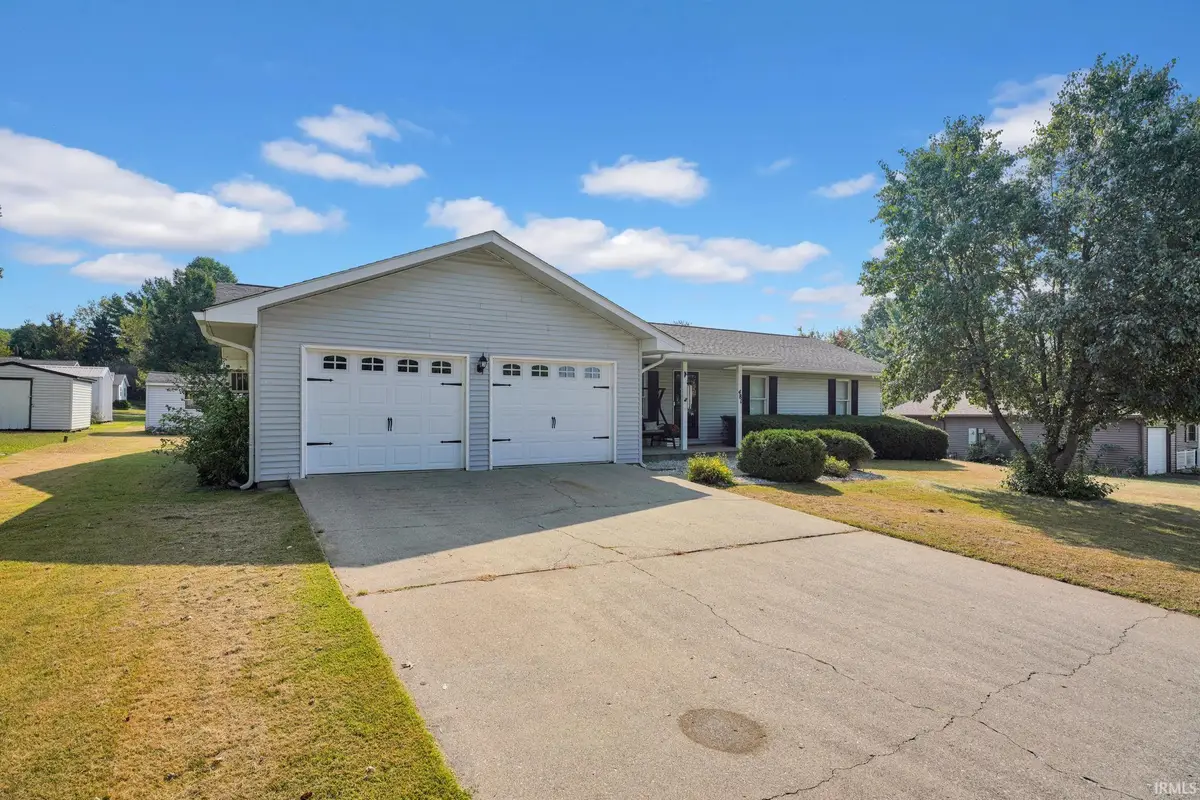 481 N Cleveland Street, Bloomfield, IN 47424 - #1