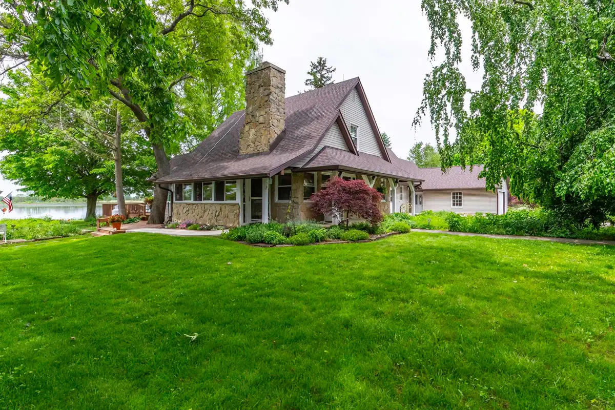 135 N 1075 W, Angola, IN 46703 - #1