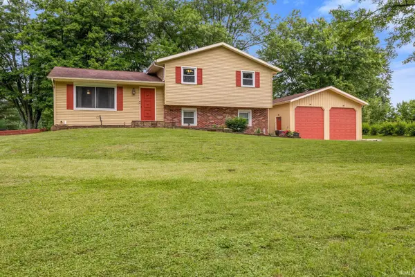 3713 N Woodview Hills Drive, Solsberry, IN 47459