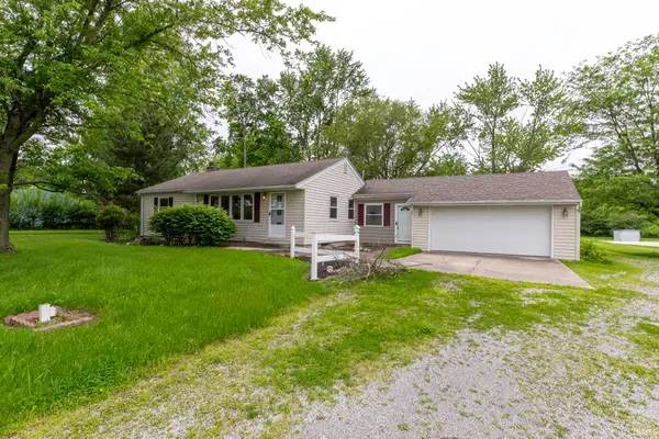 10630 Marion Center Road, Fort Wayne, IN 46819