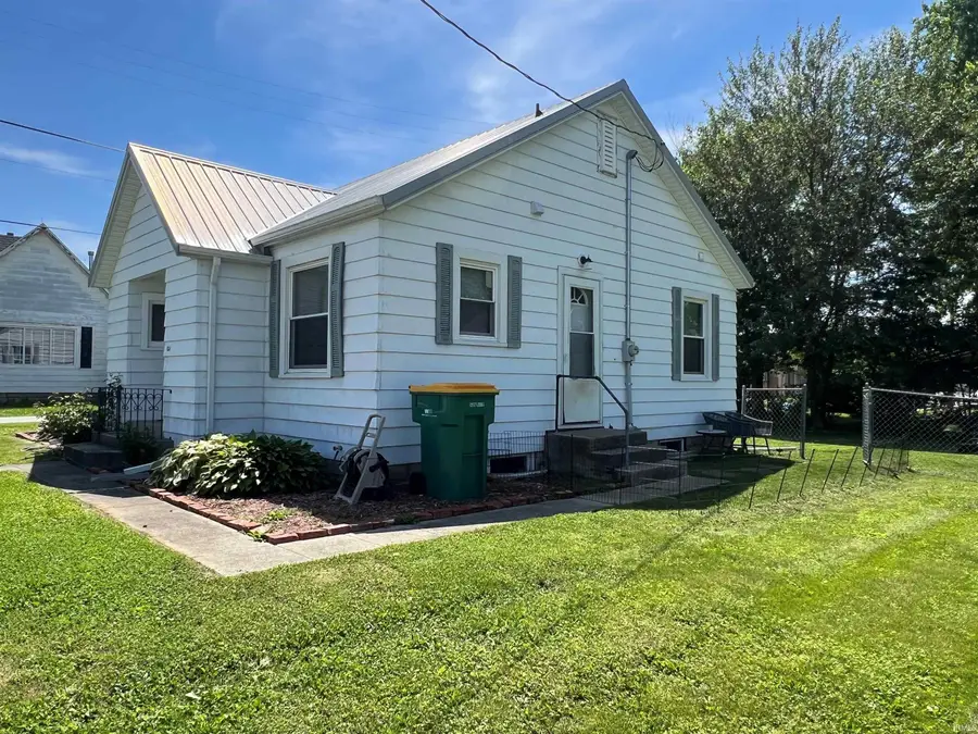 121 W Grant Street, Greentown, IN 46936 - #2