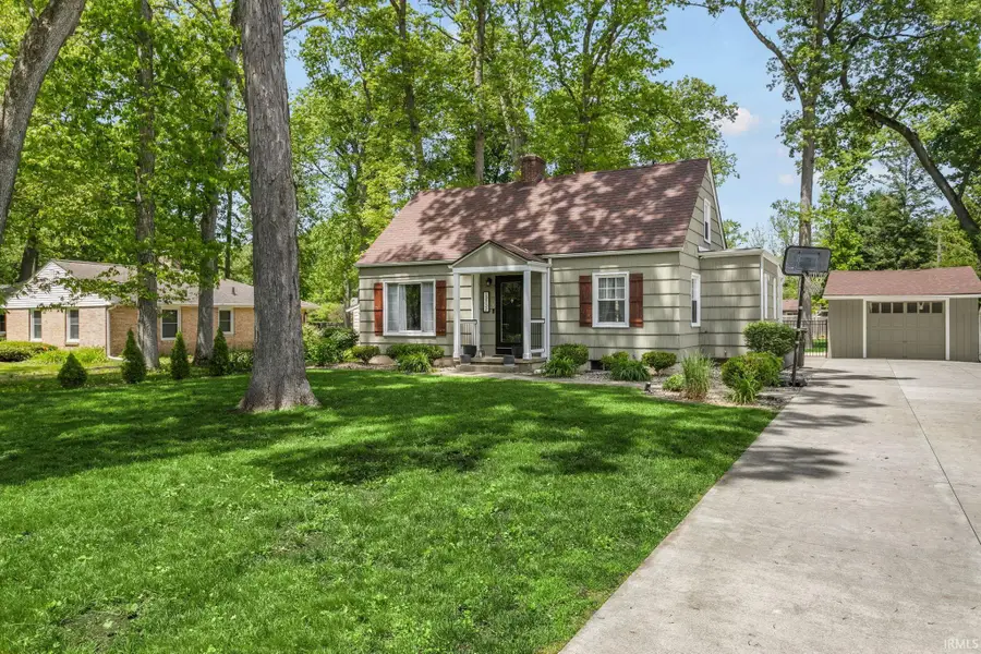 19537 Oakdale Avenue, South Bend, IN 46637 - #2