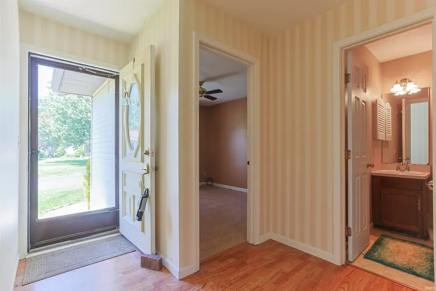 1870 St Michaels Court, South Bend, IN 46614 - #2