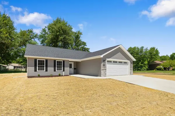 203 S Ivy Lane, Butler, IN 46721