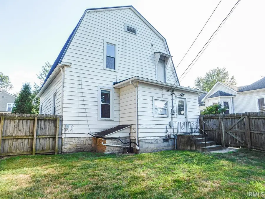 217 E Central Avenue, Bluffton, IN 46714 - #3