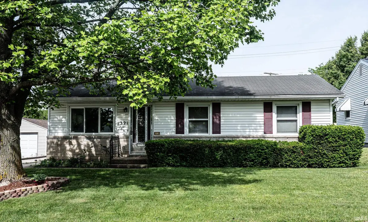 1321 Canterbury Drive, South Bend, IN 46628 - #1