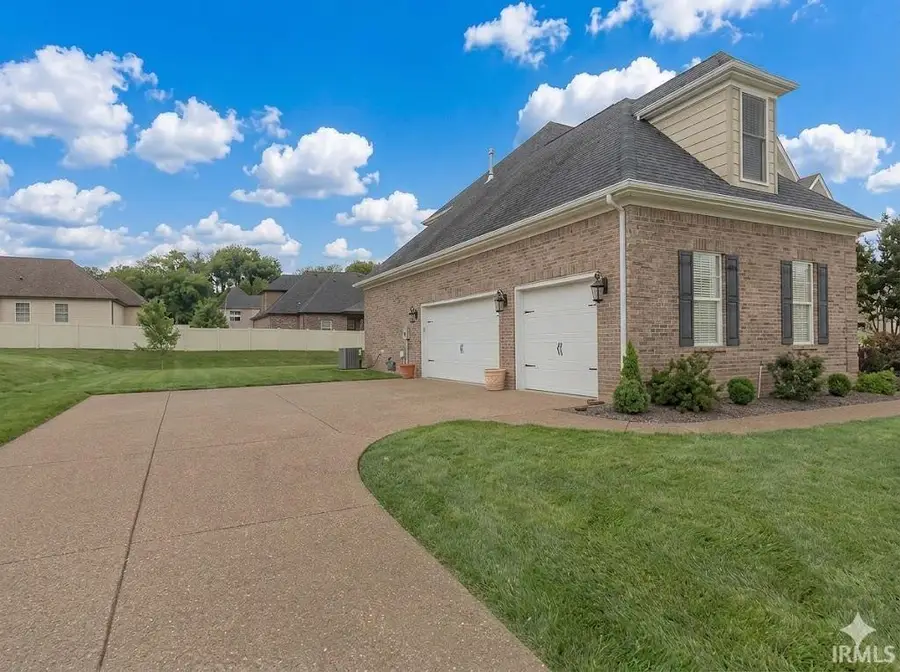 8831 Jenkins Drive, Evansville, IN 47725 - #2