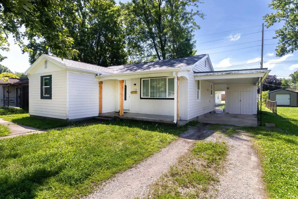 1128 E 2nd Street, Mount Vernon, IN 47620 - #1