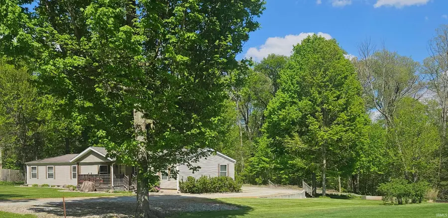 2668 S Southwood Drive, Warsaw, IN 46580 - #3