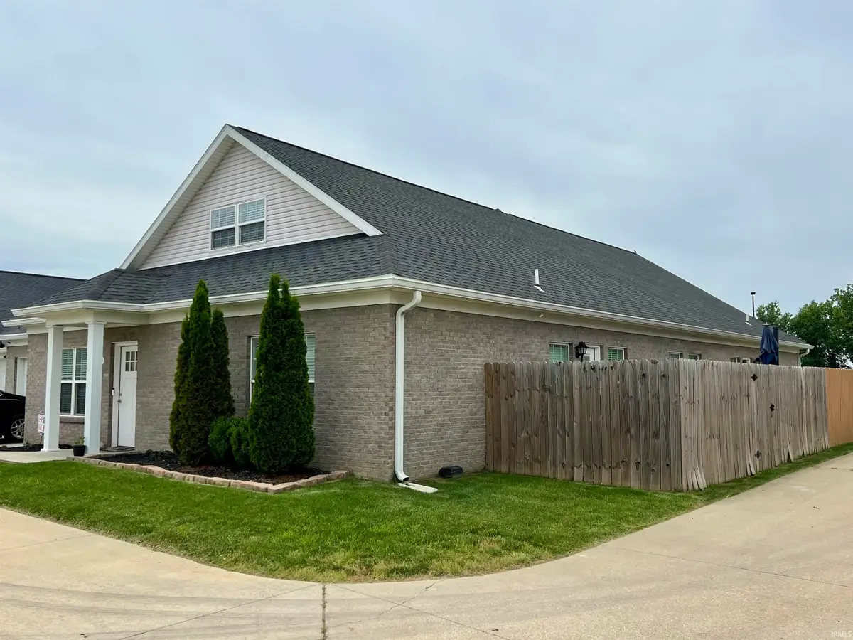 2630 Pecan Trace, Evansville, IN 47715 - #1