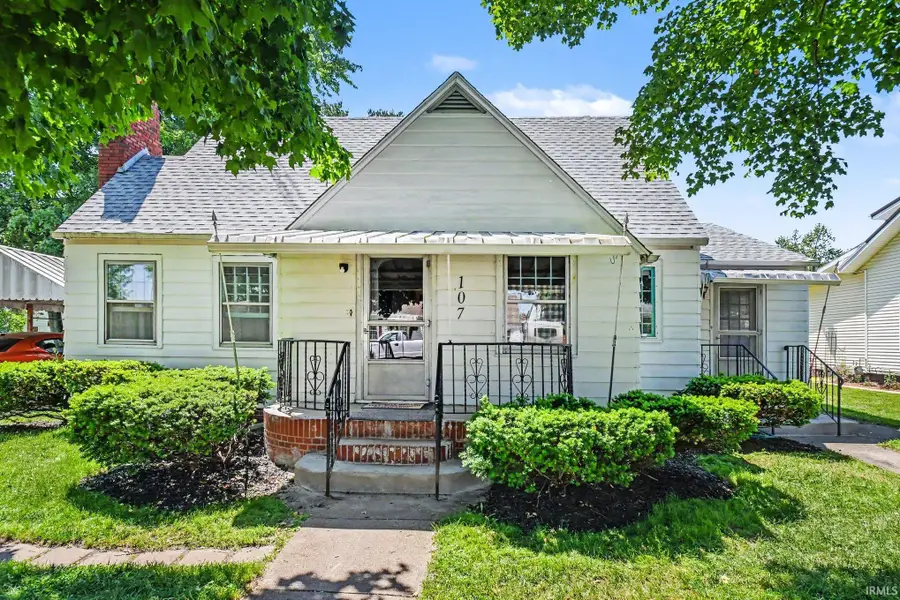 107 S Henry Street, Milford, IN 46542 - #2