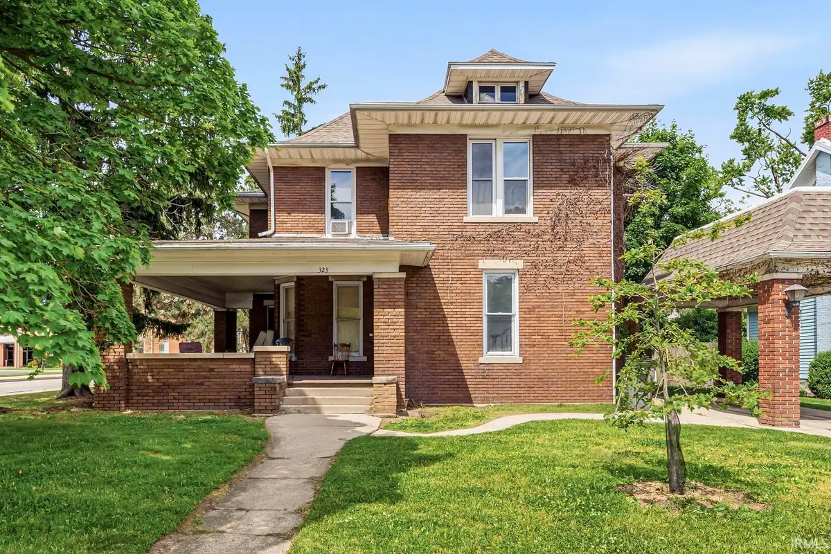 323 S 6th Street, Goshen, IN 46528 - #1