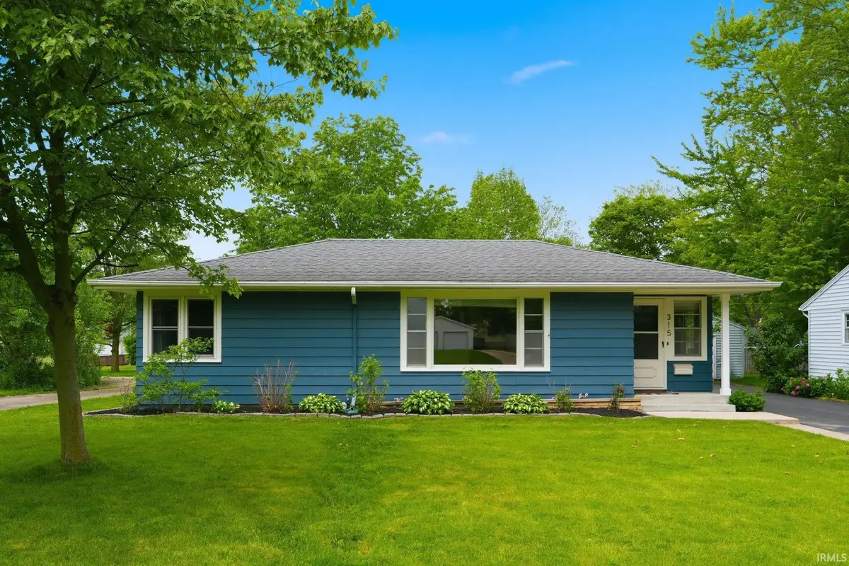 315 N Oak Street, Columbia City, IN 46725 - #1