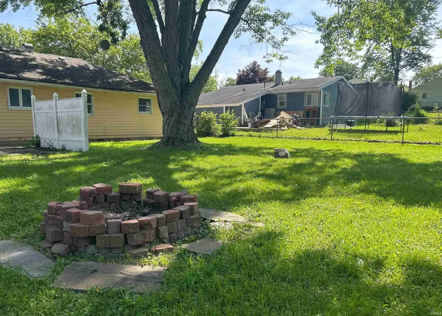 624 Elmer Avenue, Fort Wayne, IN 46808 - #2