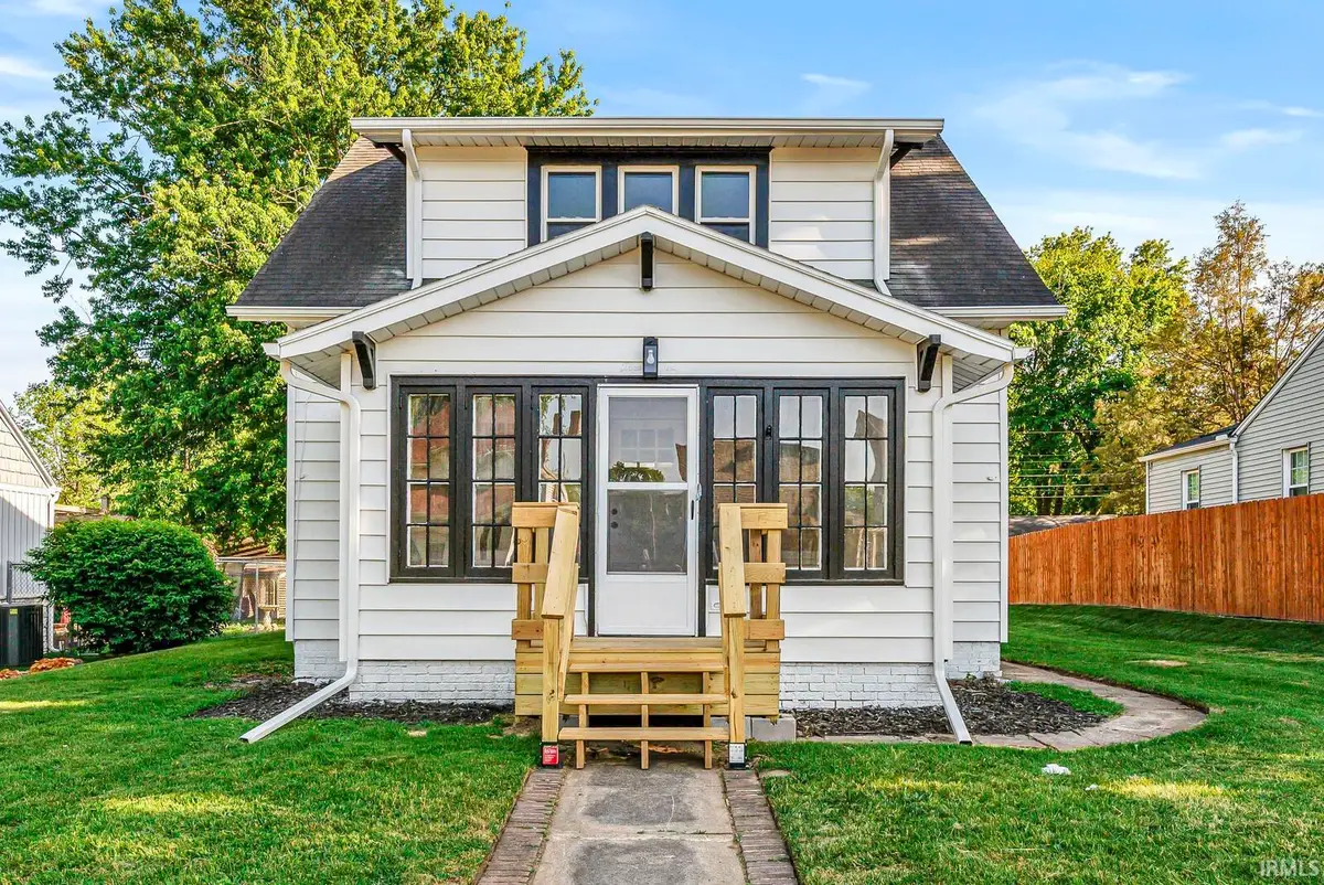 306 E Oakside Street, South Bend, IN 46614 - #1