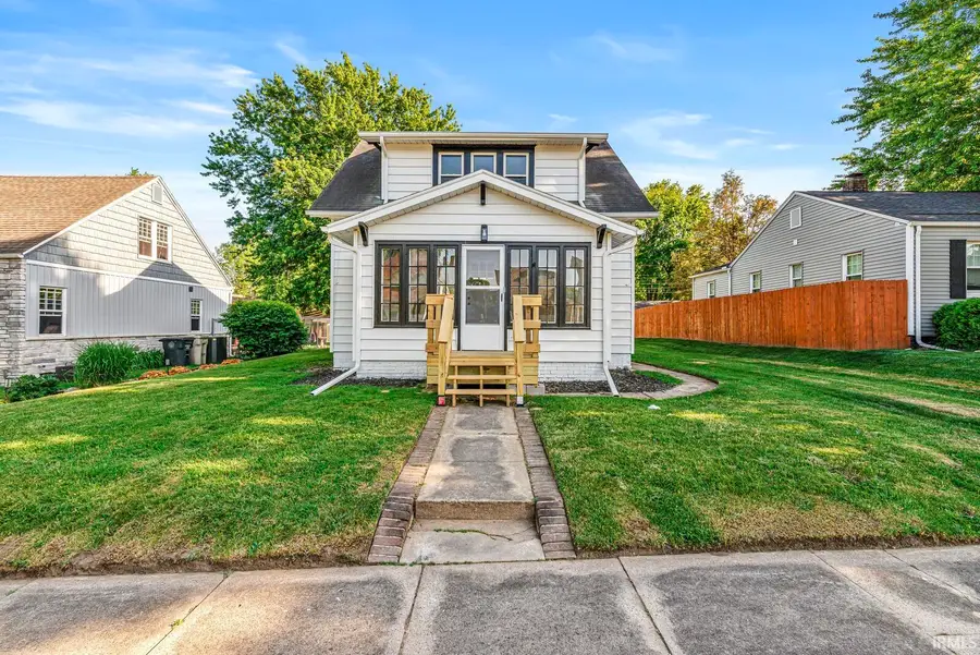 306 E Oakside Street, South Bend, IN 46614 - #2