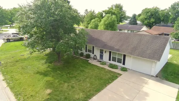 312 W Darby Drive, Otterbein, IN 47944