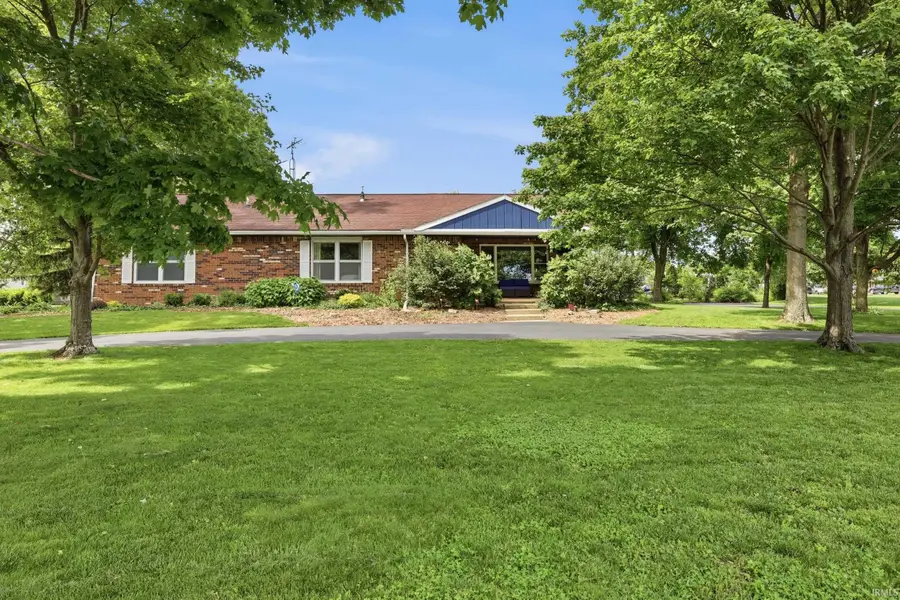 526 W Reade Avenue, Upland, IN 46989 - #3