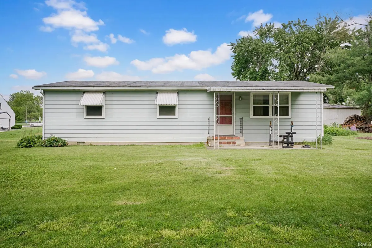 1815 1/2 N Ewing Street, Seymour, IN 47274 - #1