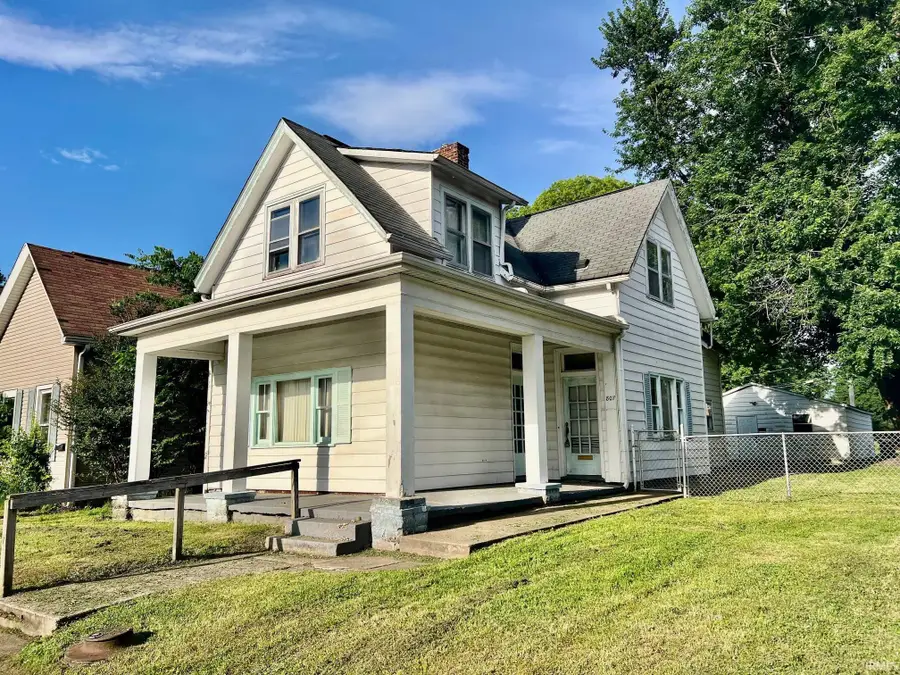 807 N Fourth Avenue, Evansville, IN 47710 - #2