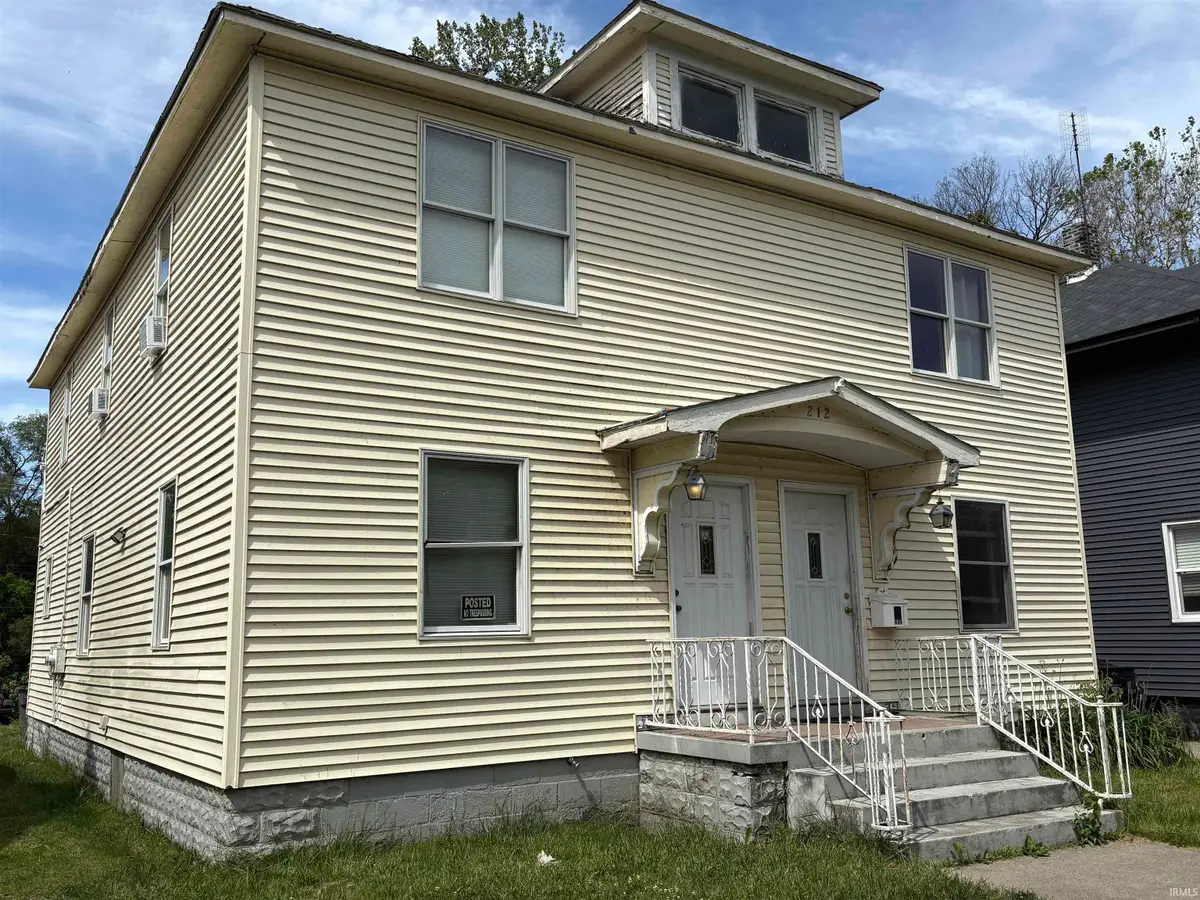 212 W Crawford Street, Elkhart, IN 46514 - #1