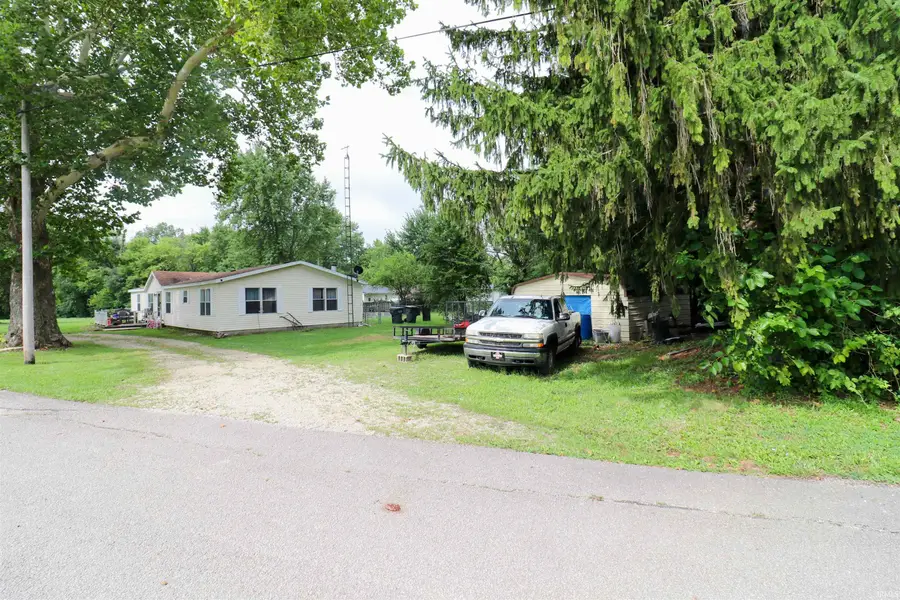 226 S Manor Avenue, Albany, IN 47320 - #3