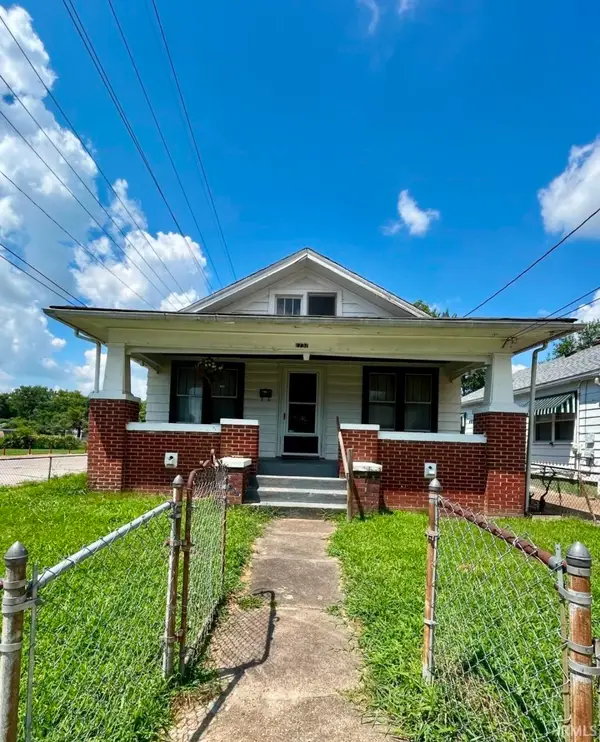 1737 S Bedford Avenue, Evansville, IN 47713