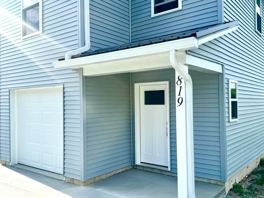 819 N Grant Street, Gas City, IN 46933 - #2