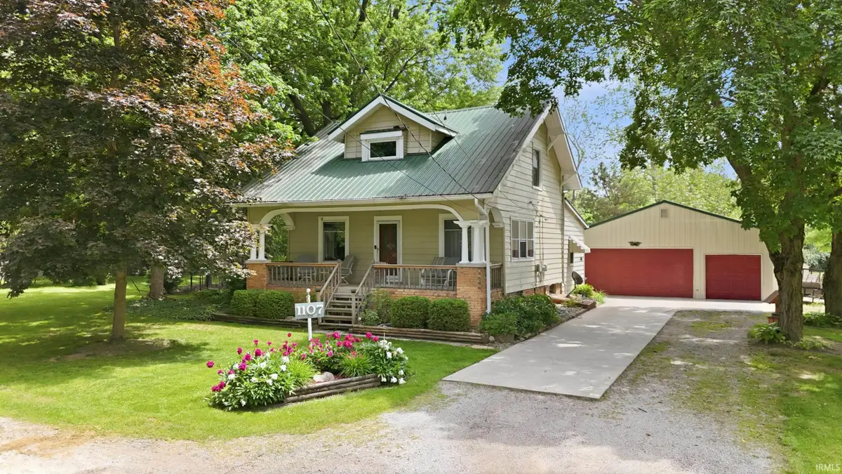 1107 Ashley Avenue, Fort Wayne, IN 46825 - #1