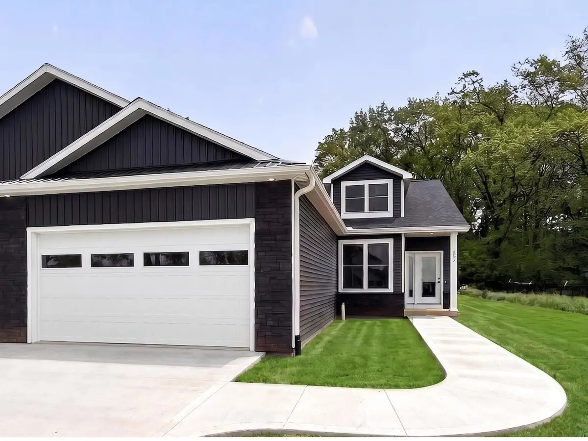 302 Haines Drive, Elkhart, IN 46514 - #1