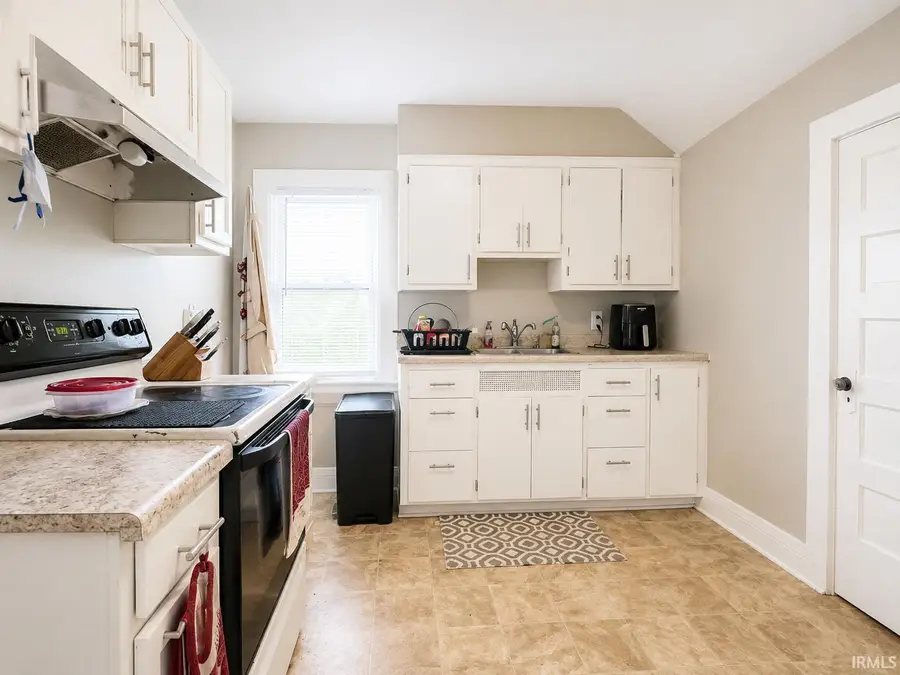 1141 Kinnaird Avenue, Fort Wayne, IN 46807 - #3