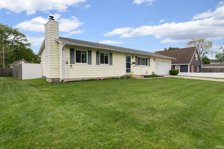 215 E Borley Avenue, Mishawaka, IN 46545 - #2
