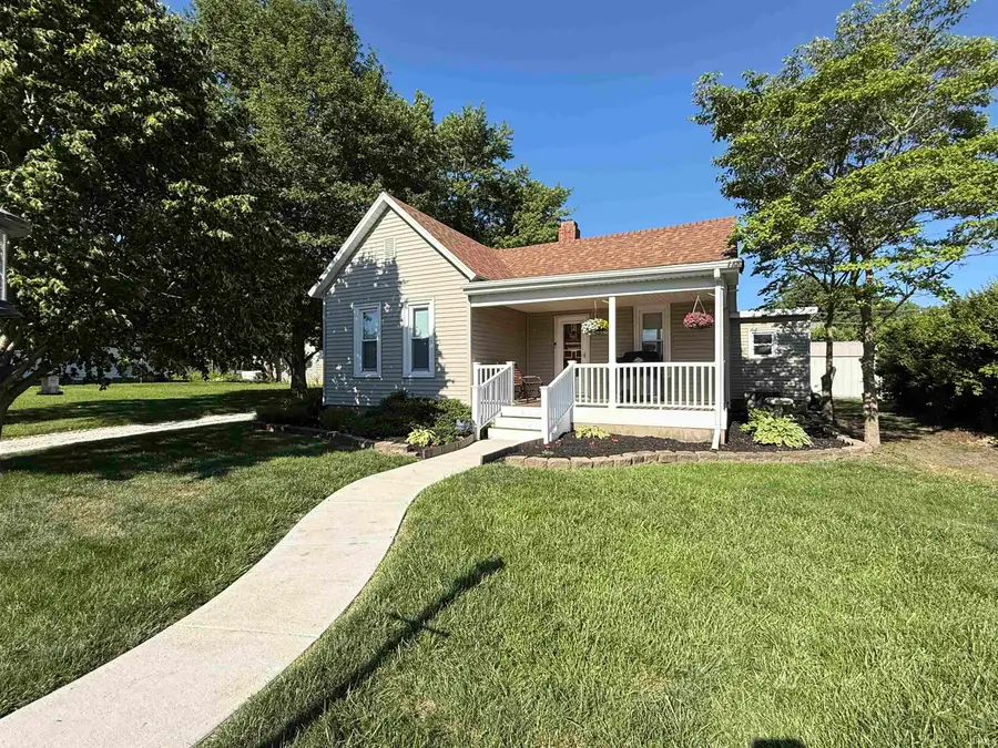 401 N Jefferson Avenue, Fowler, IN 47944 - #2