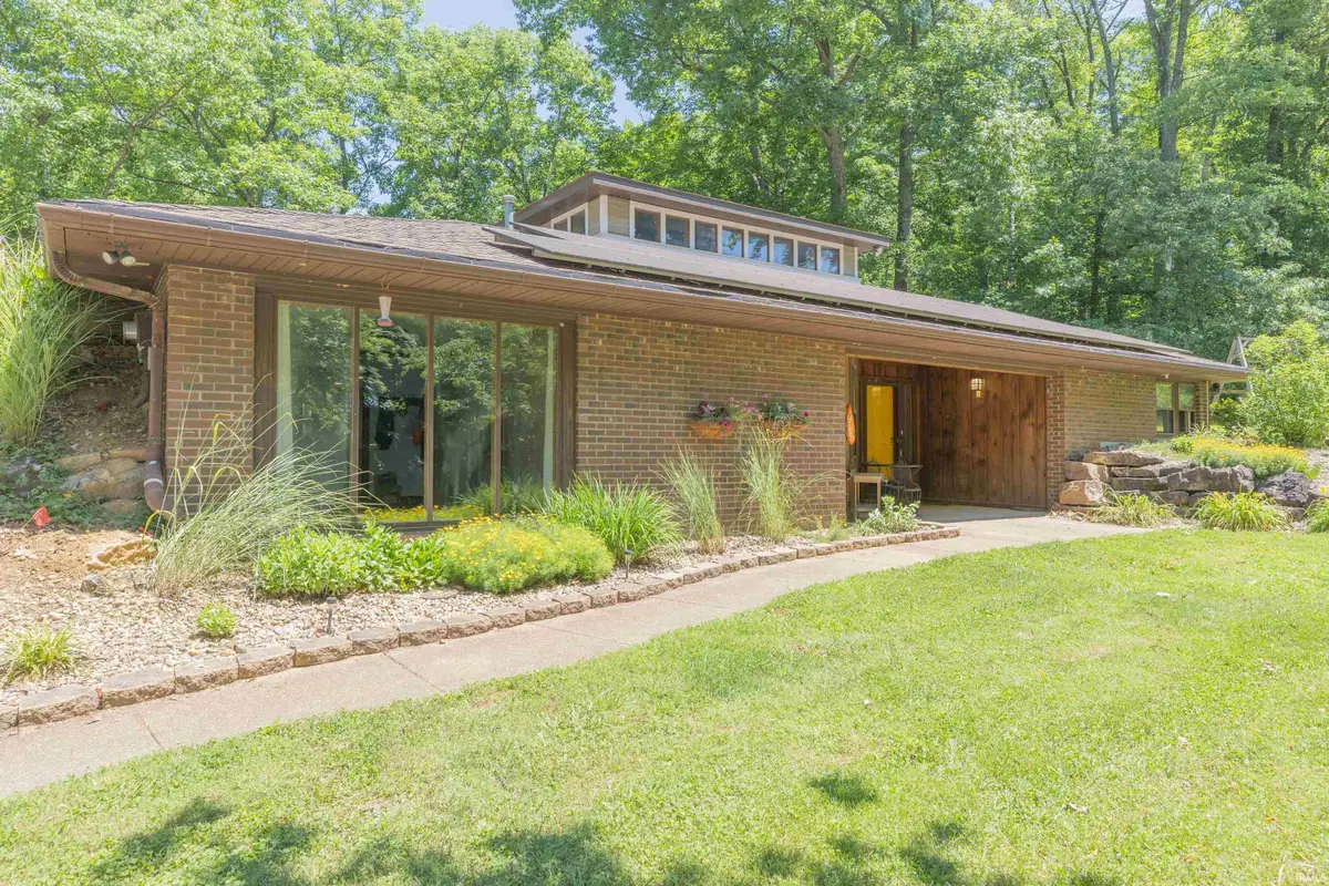 6214 Overpass Road, Mount Vernon, IN 47620 - #1