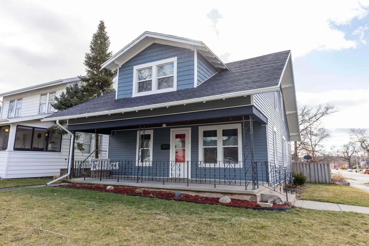 727 W Grove Street, Mishawaka, IN 46545 - #1