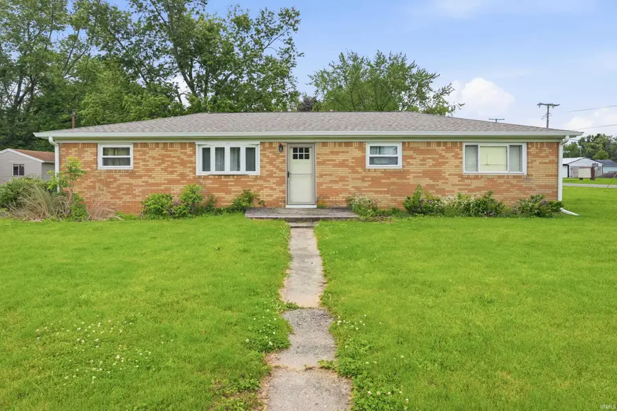 522 S Massachusetts Avenue, Matthews, IN 46957 - #2