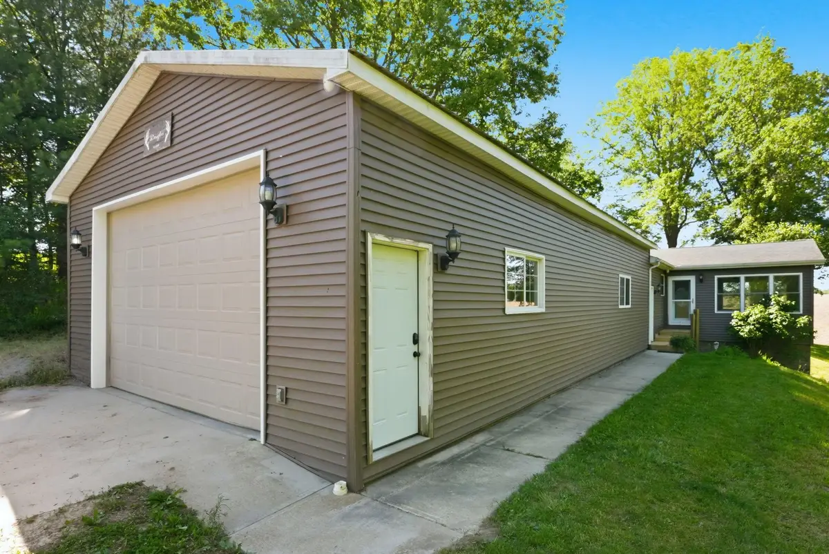 4801 W Plattner Road, Columbia City, IN 46725 - #1