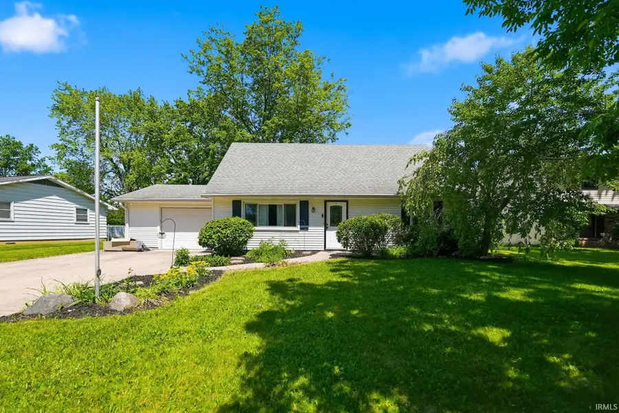 4016 Beaverbrook Drive, Fort Wayne, IN 46815 - #3