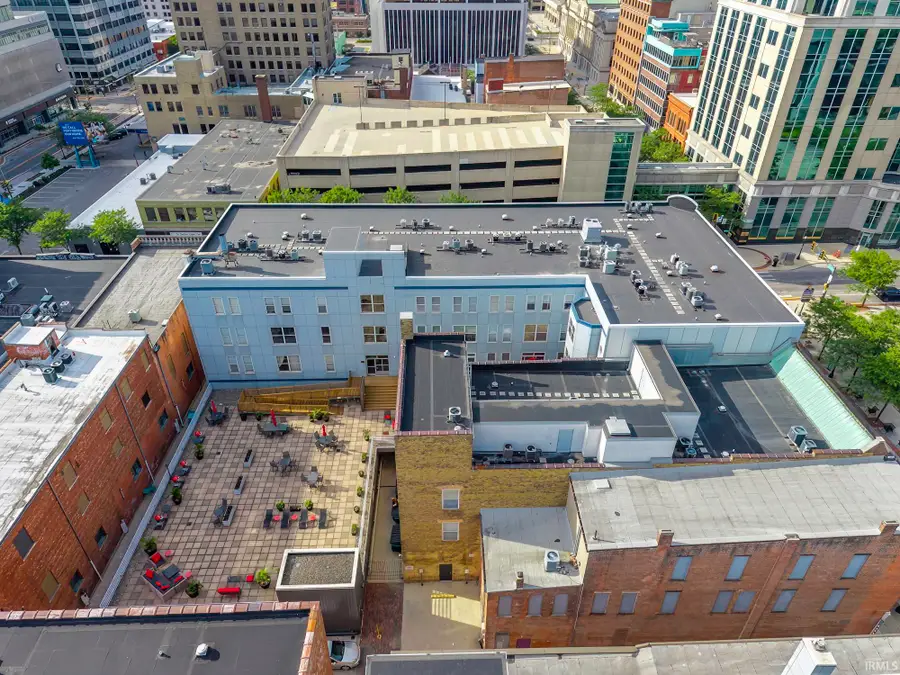 113 W Wayne Street #402, Fort Wayne, IN 46802 - #3