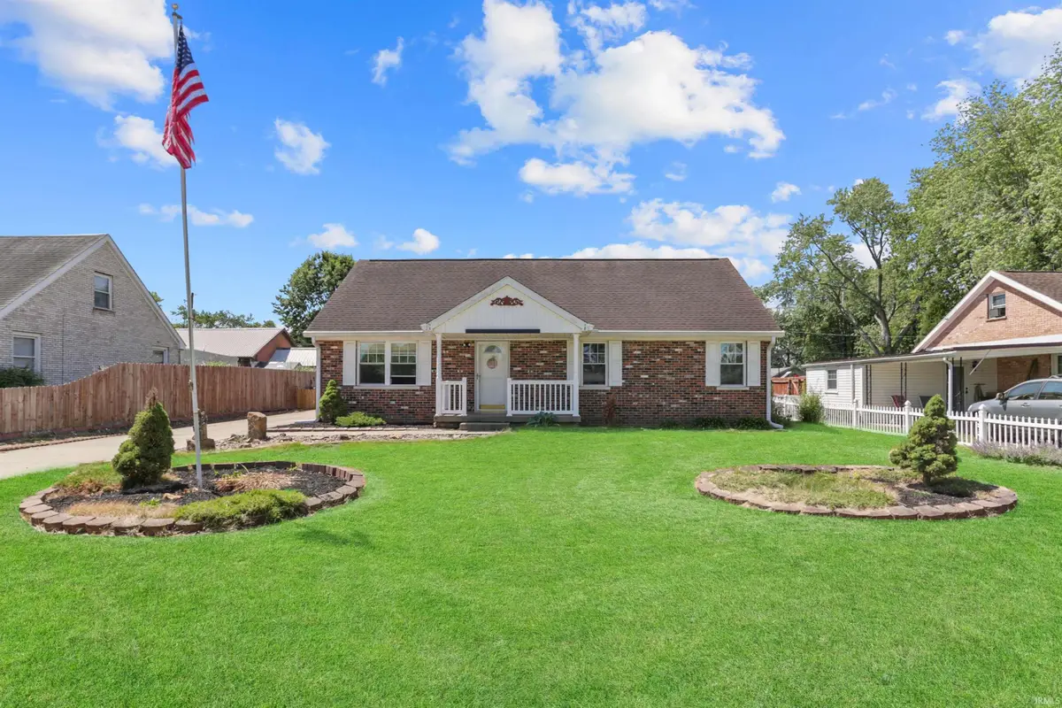 318 W Jefferson Avenue, Chandler, IN 47610 - #1