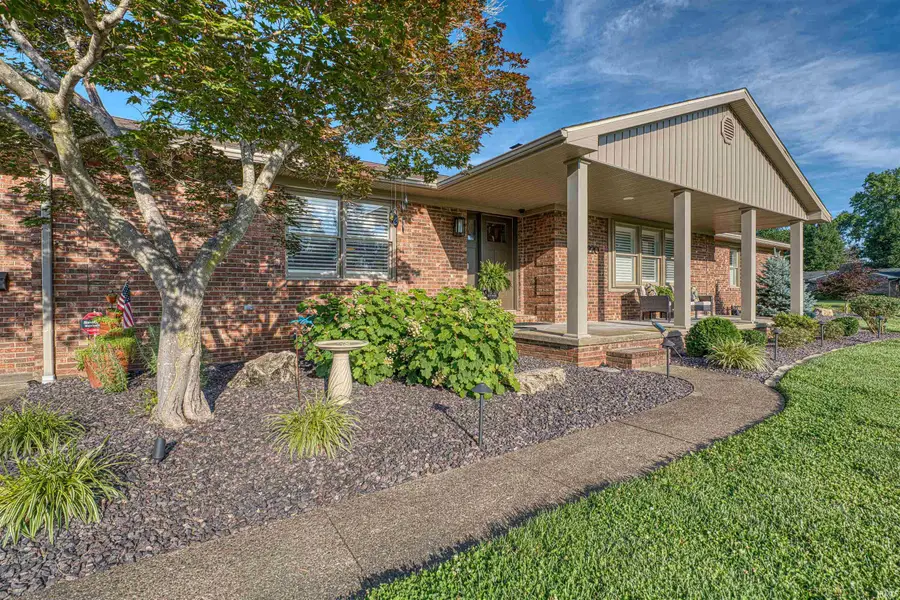 1220 S Royal Avenue, Evansville, IN 47715 - #3