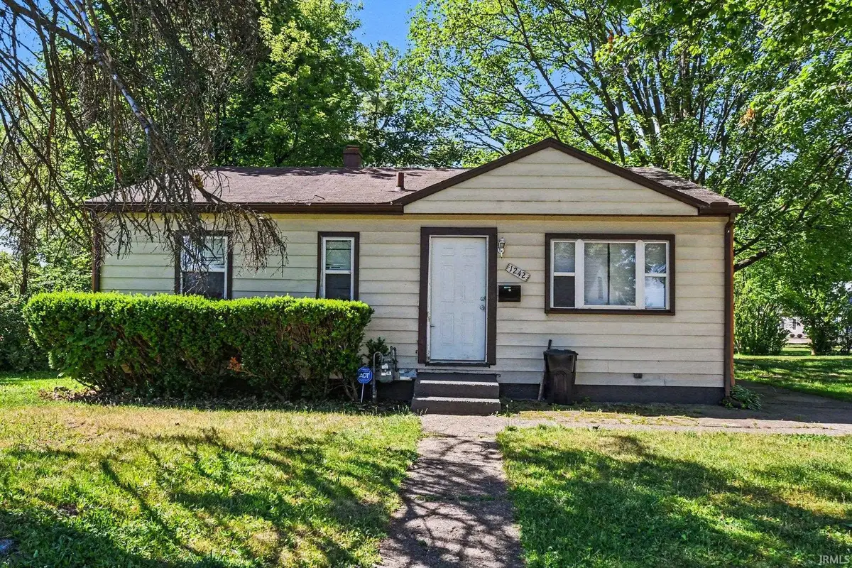 1242 Howard Street, South Bend, IN 46617 - #1