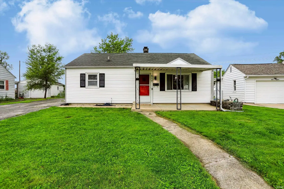 913 N Oxford Drive, Marion, IN 46952 - #1
