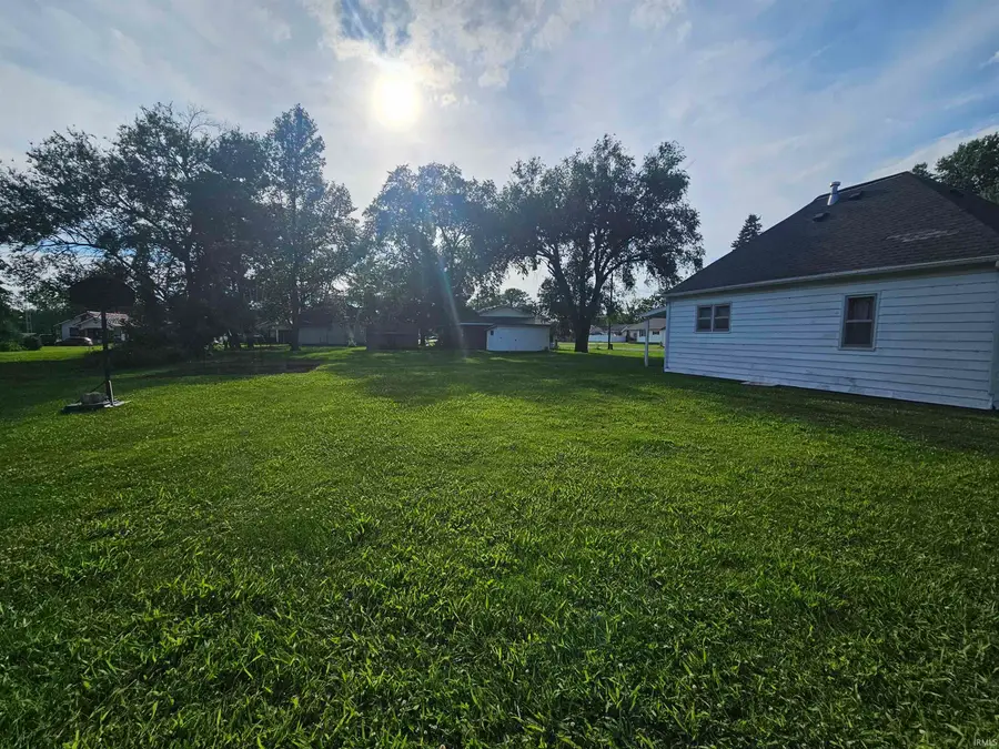 702 S Durbin Street, Bicknell, IN 47512 - #3