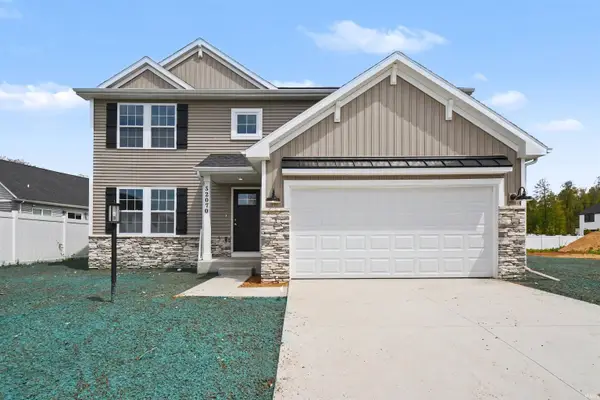 52160 Olympus Pass, Granger, IN 46530