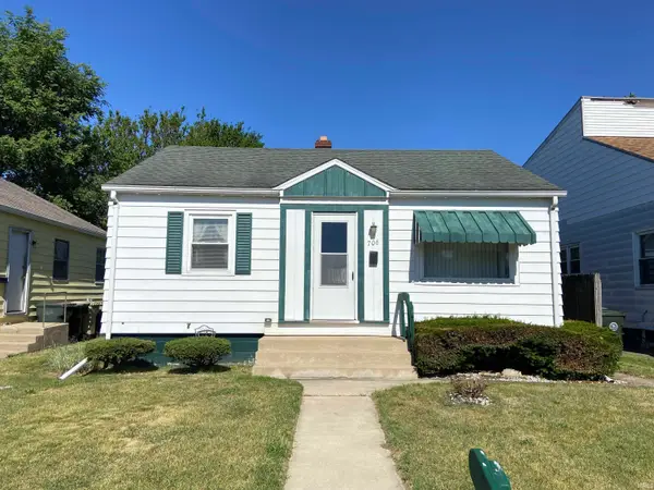 706 S Lake Street, South Bend, IN 46619