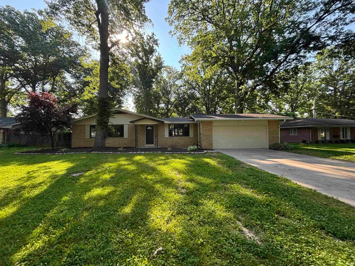 3232 Chancellor Drive, Fort Wayne, IN 46815 - #1