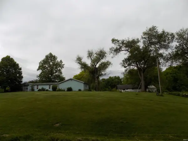58613 County Road 105, Elkhart, IN 46517