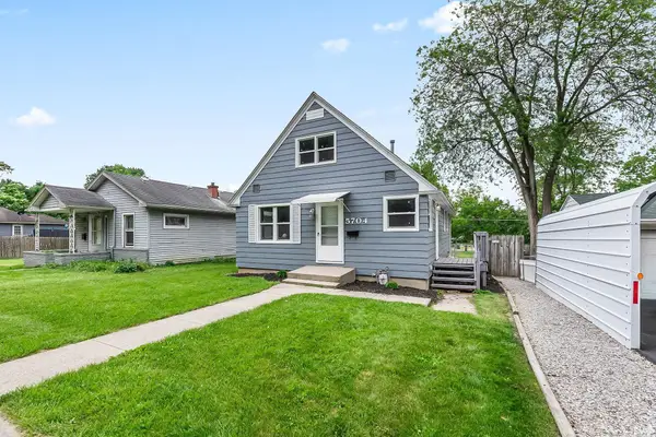 5704 S Calhoun Street, Fort Wayne, IN 46807